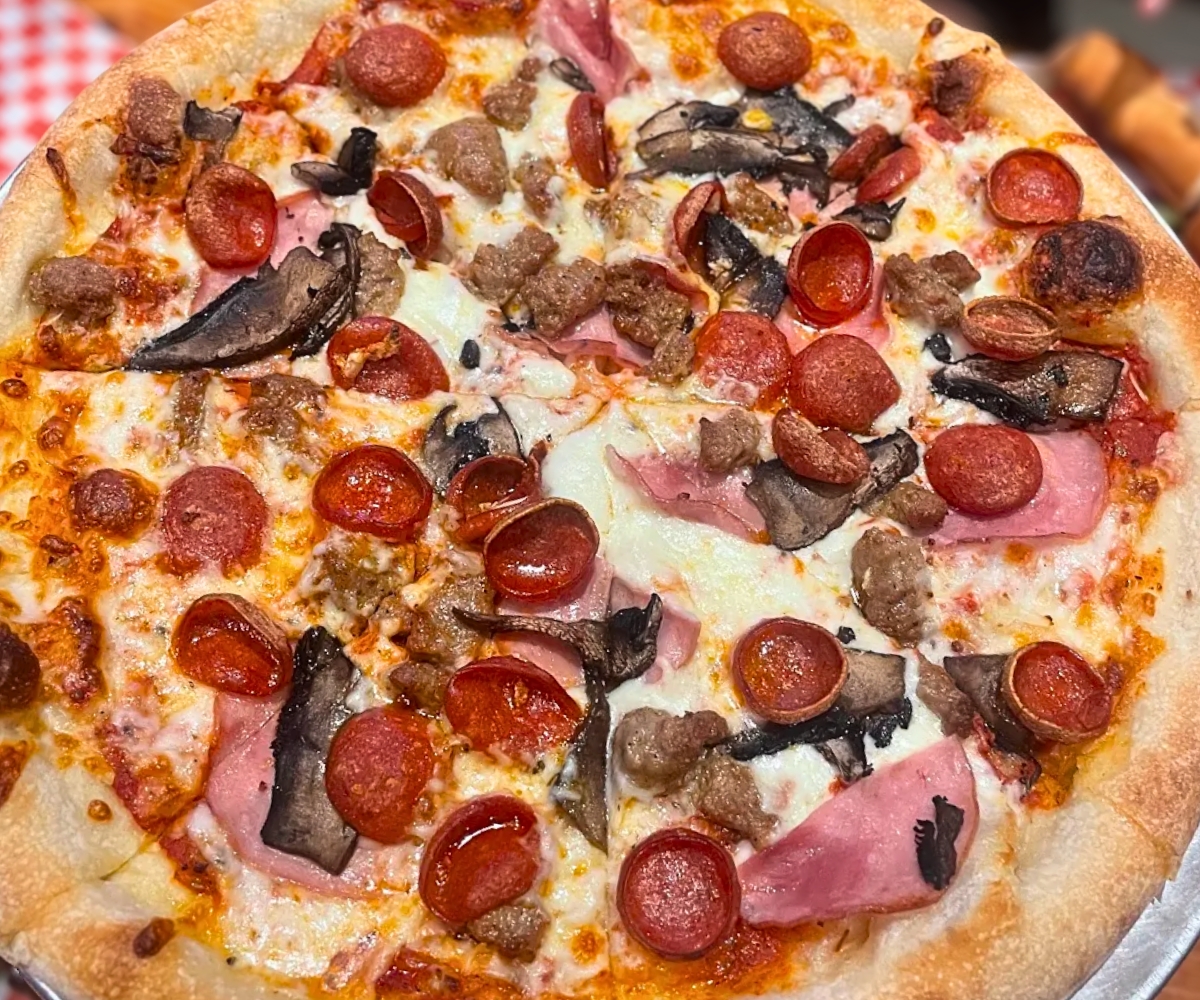 Pie Presidente at The Heights Pizzeria and Drafthouse in Harker Heights, Texas
