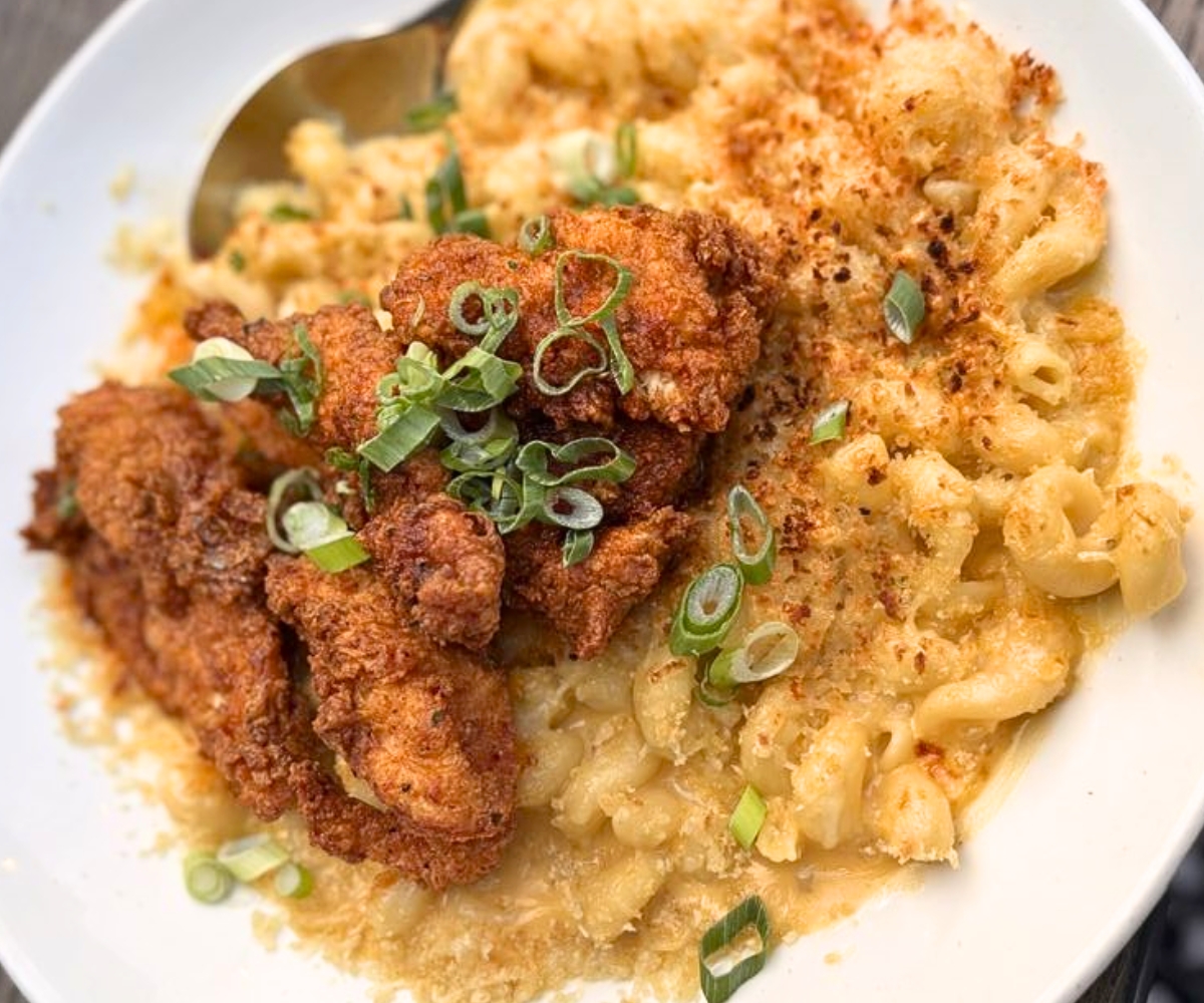 mac and cheese at Leeds Public House in Michigan City, IN