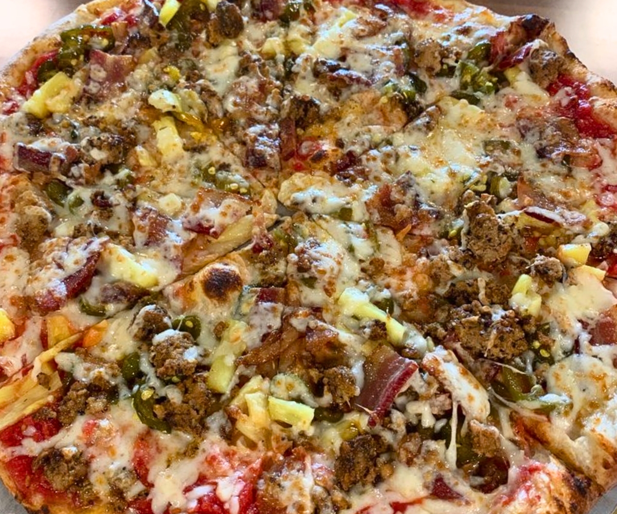 custom pizza at Folino's Pizza in Shelburne, Vermont