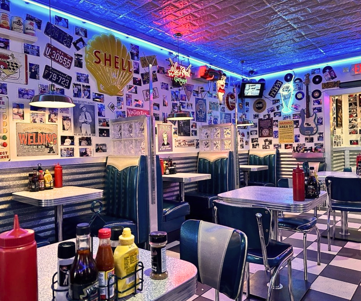 interior of Hot Rods 50's Diner in Alcoa, TN