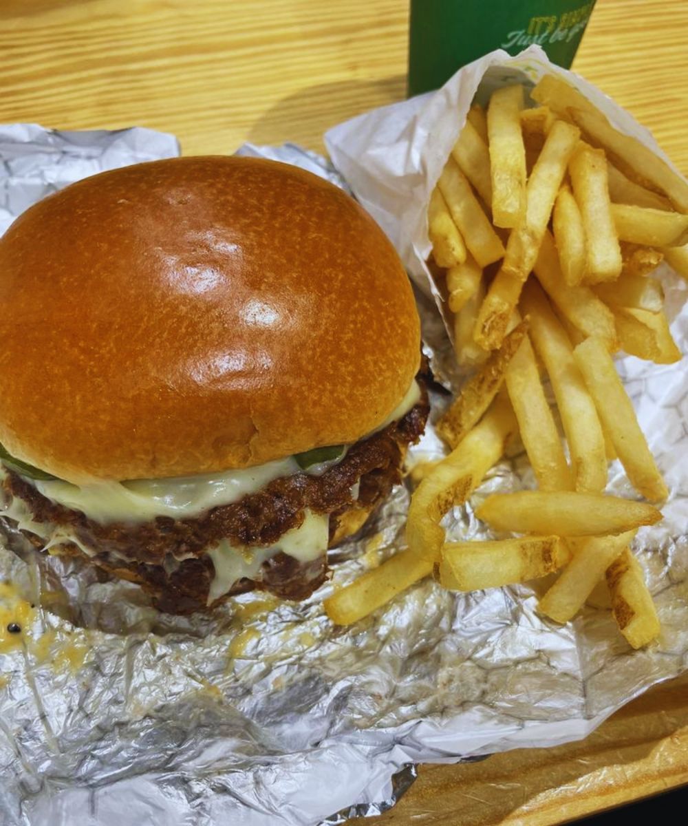 Photos for Harriet's Hamburgers