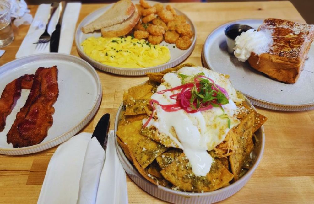 Photos for Lunakin Café