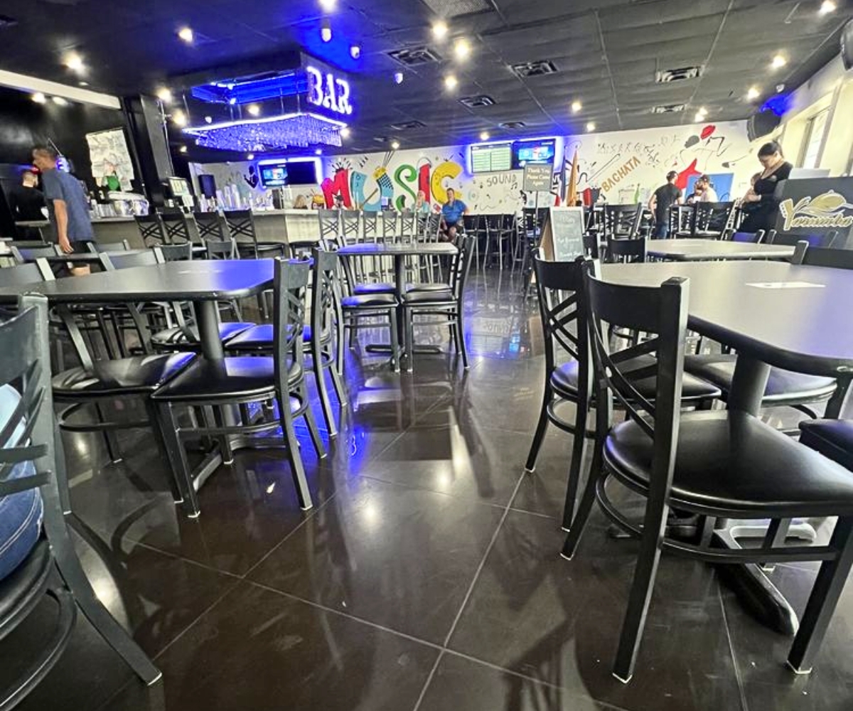 interior of Yarumba Restaurant & Lounge in Miami Gardens, FL
