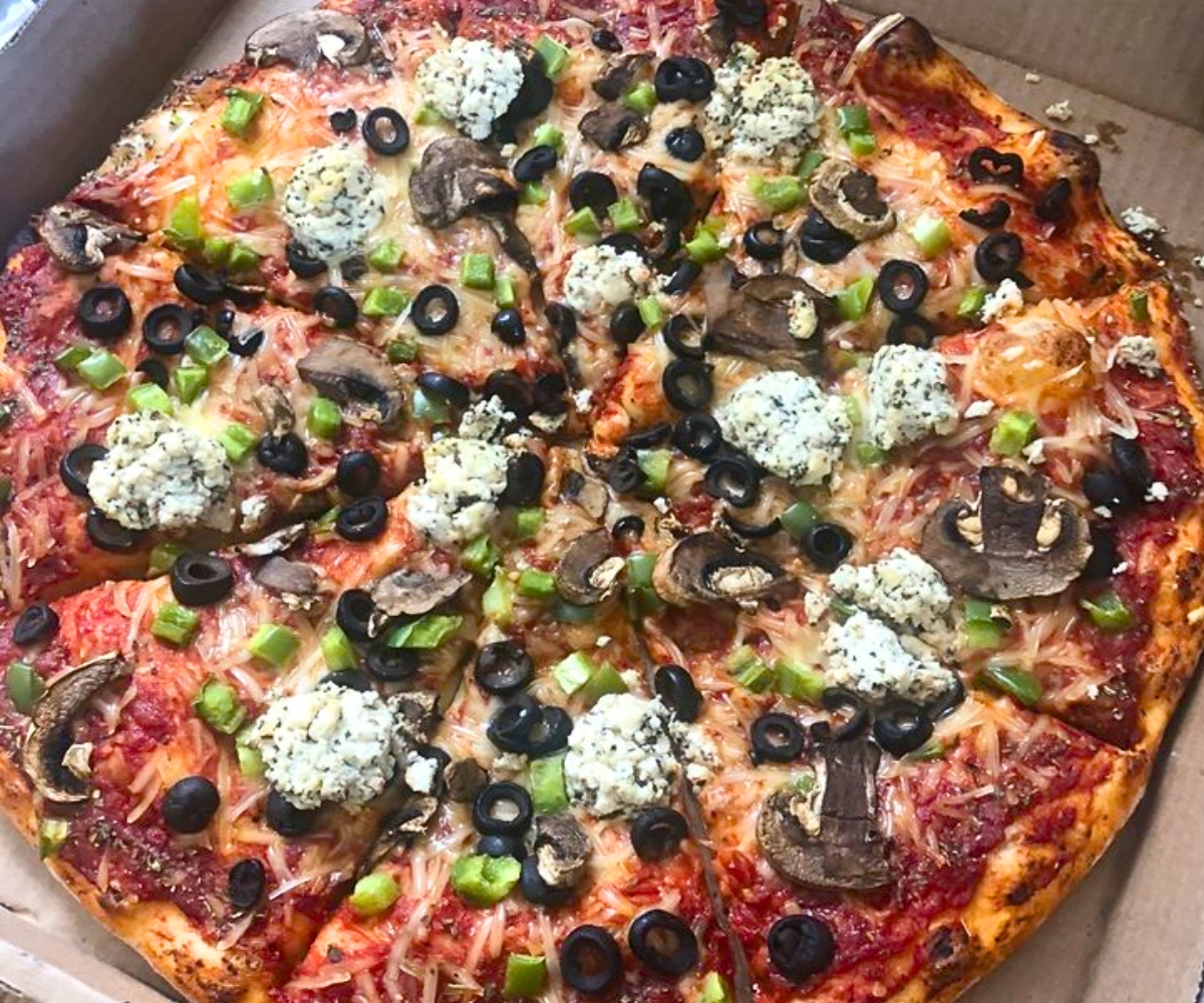 vegan pizza at Trail Rider in Cedar Crest, NM