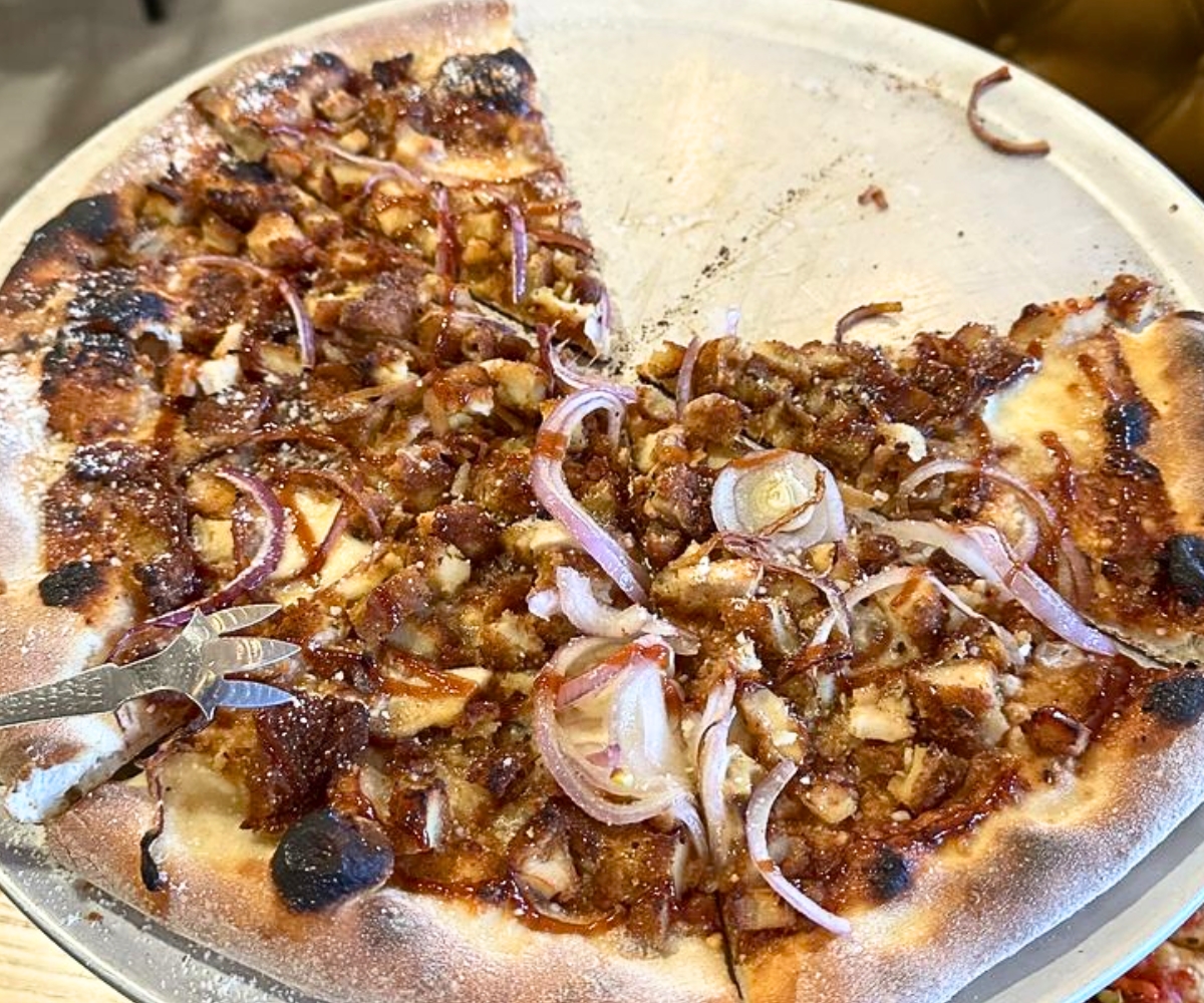BBQ Chicken Pizza at Bar Lino Ristorante in Johnston, Rhode Island