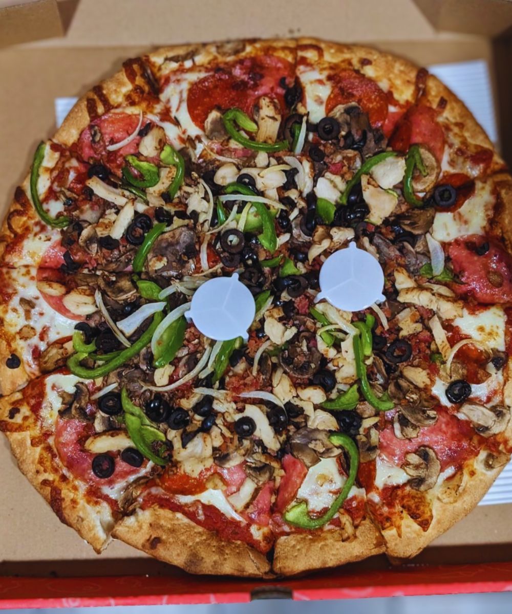 Photos for Delish Pizza