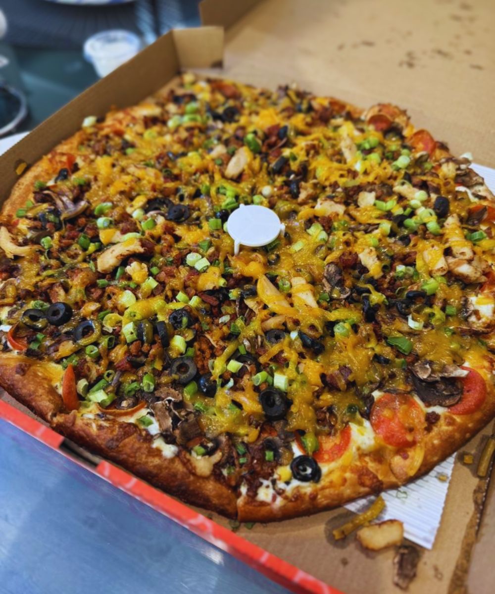 Photos for Delish Pizza