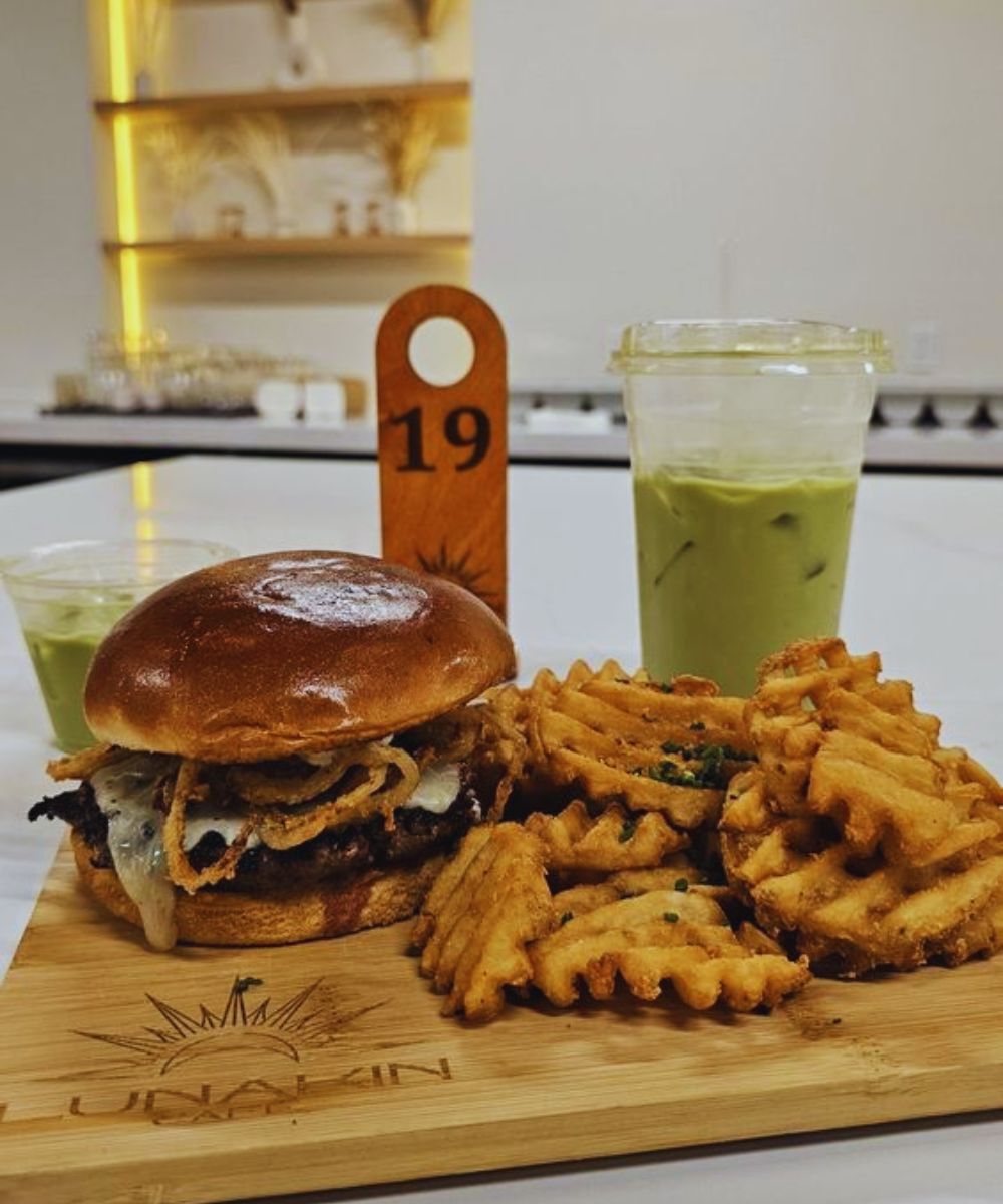 Photos for Lunakin Café