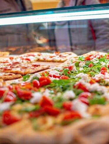 Pizza al taglio italian street food