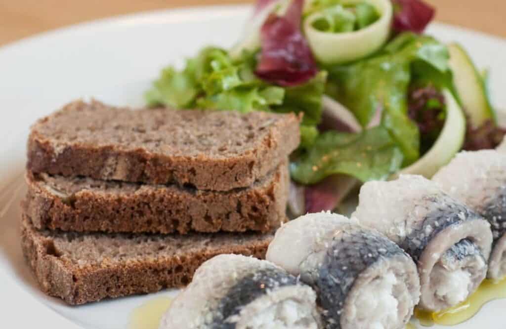 rúgbrauð rye bread from iceland