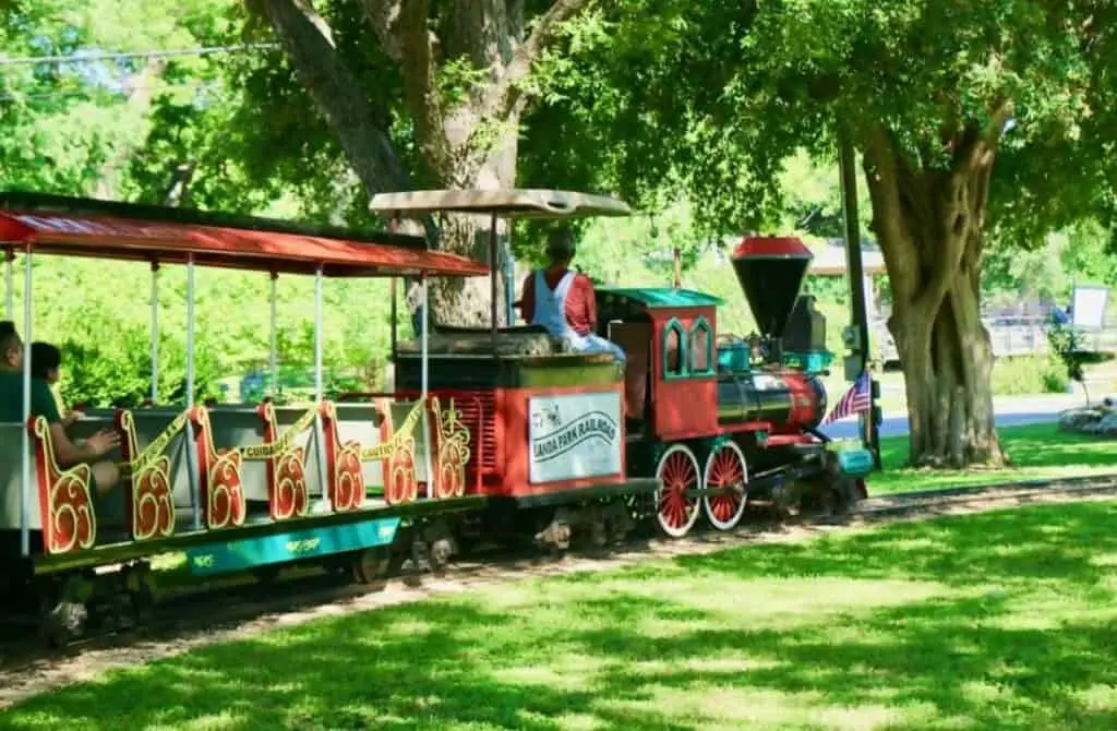 train ride in landa park new braunfels