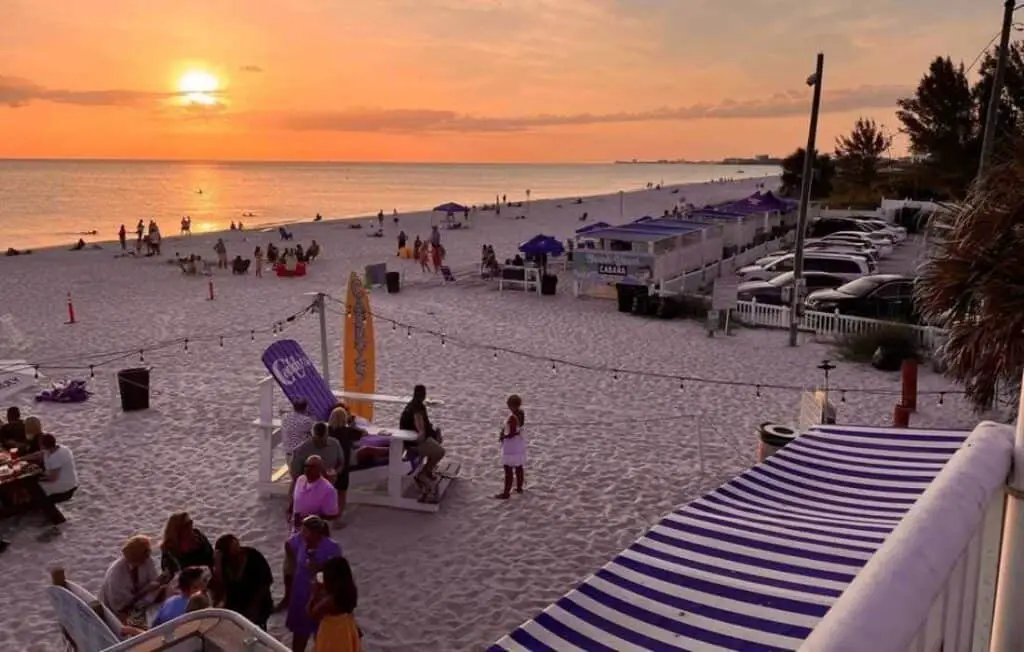 Caddy’s on the Beach, places to eat in Treasure Island