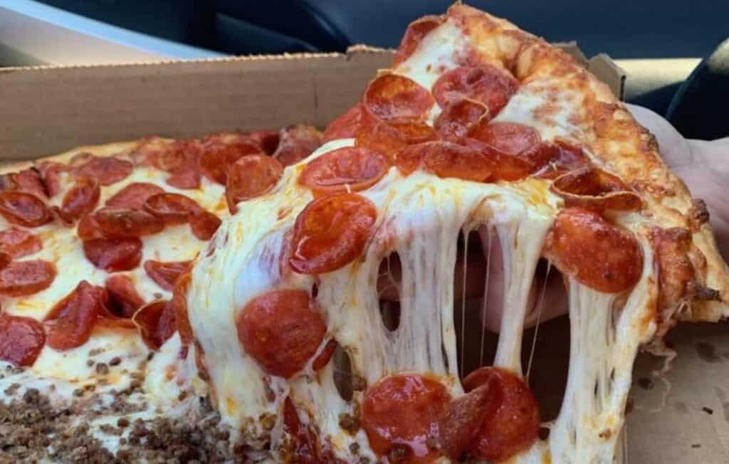 10 MINDBLOWING Pizza Spots in Baltimore (With CHEESY Photos)