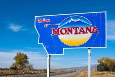 montana welcome road sign