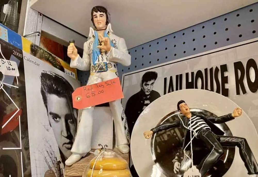 Antique Alley Mall, a thrift store in Las Vegas NV