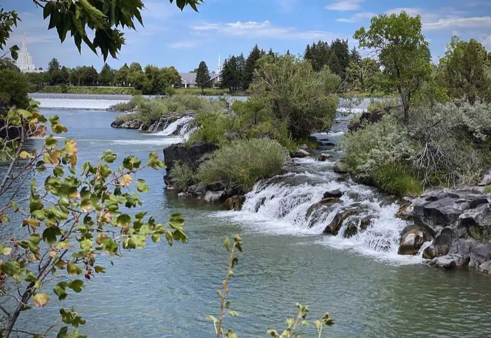 20 Fantastic & Fulfilling Things to Do in Idaho Falls, Idaho Go To