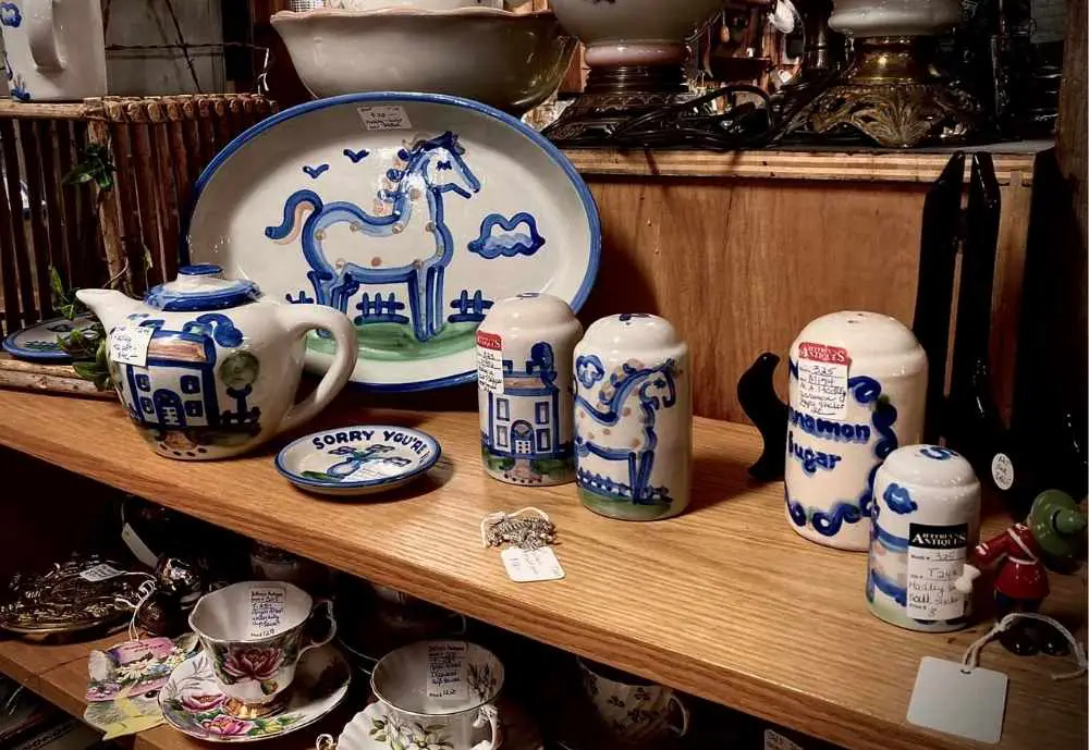 Jeffrey’s Antique Gallery, things to do on the weekend in Findlay OH