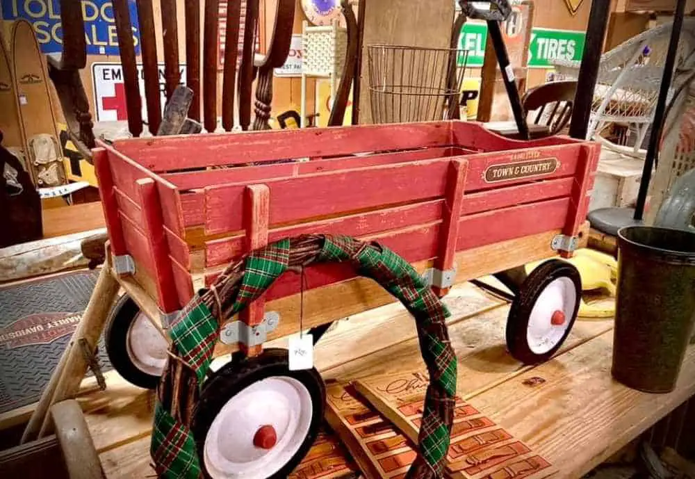 Jeffrey’s Antique Gallery, things to do on the weekend in Findlay OH