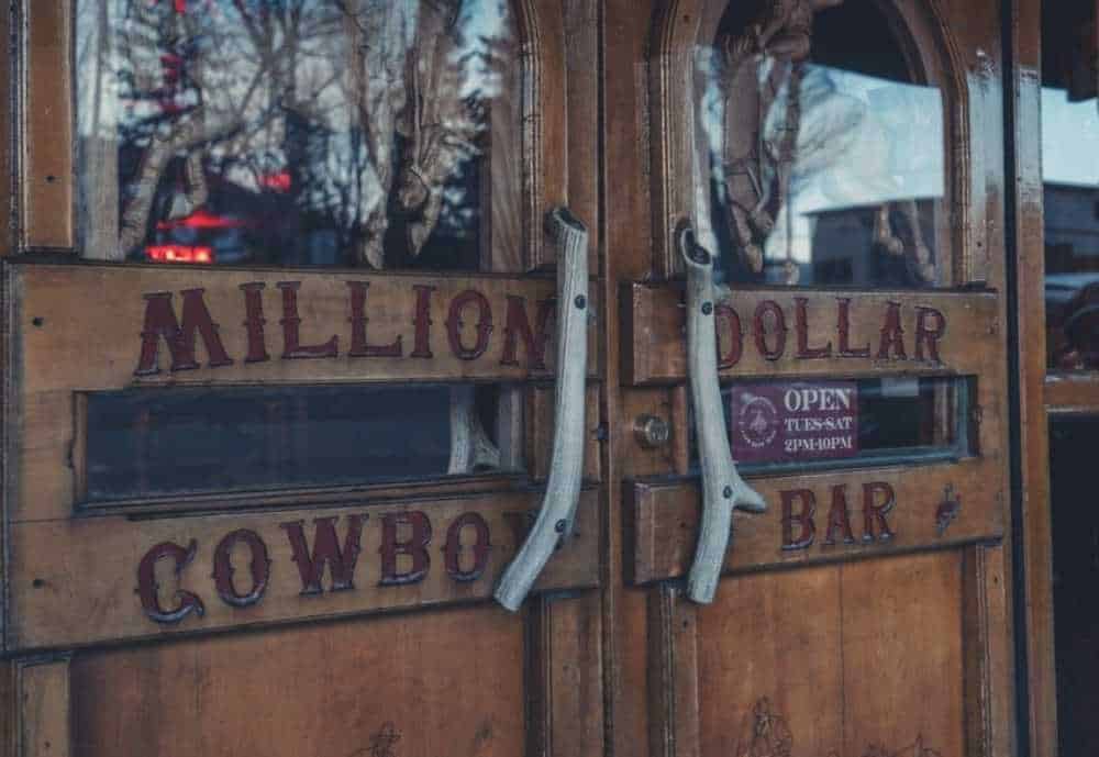 Million Dollar Cowboy Bar, cool things to do on the weekend in Jackson Hole WY