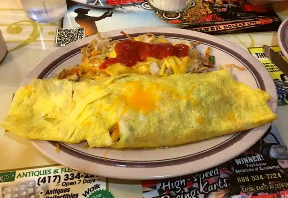 Omelet at Branson Cafe, best  breakfast restaurants in Branson Missouri