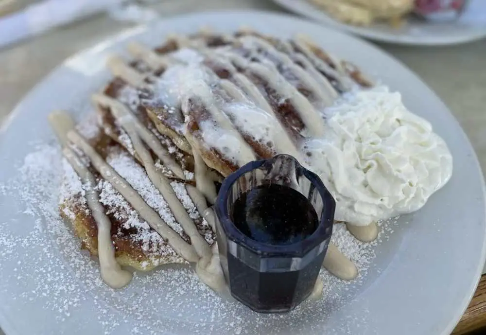 Cinnamon pancake, Elmer’s Restaurant, best breakfast spots in Palm Springs CA