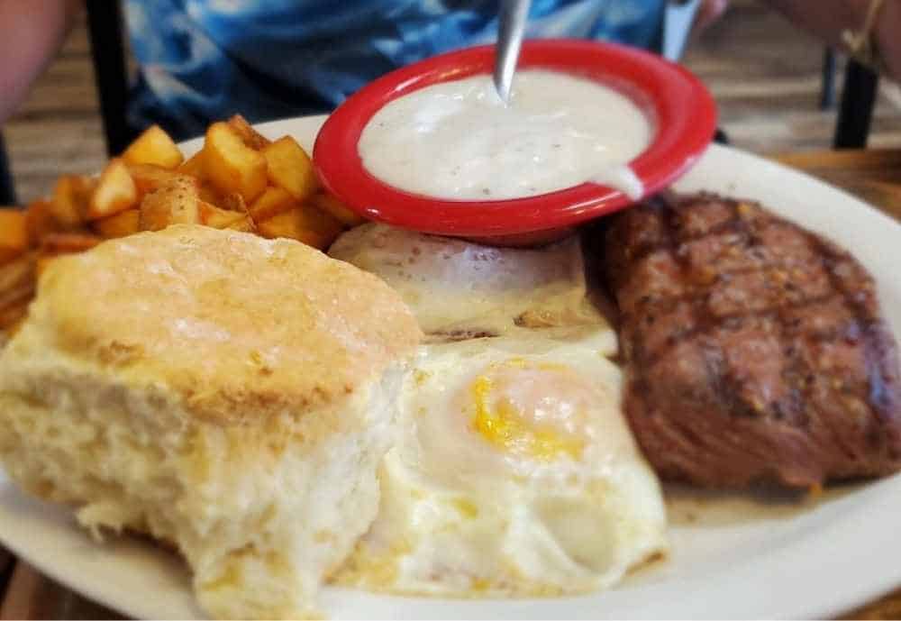 Farmhouse Restaurant, best breakfast in Branson, MO