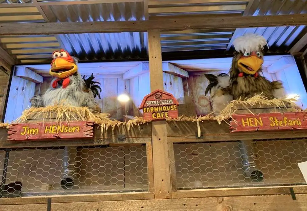Frizzle Chicken Farmhouse Café, best breakfast spots in Pigeon Forge, TN