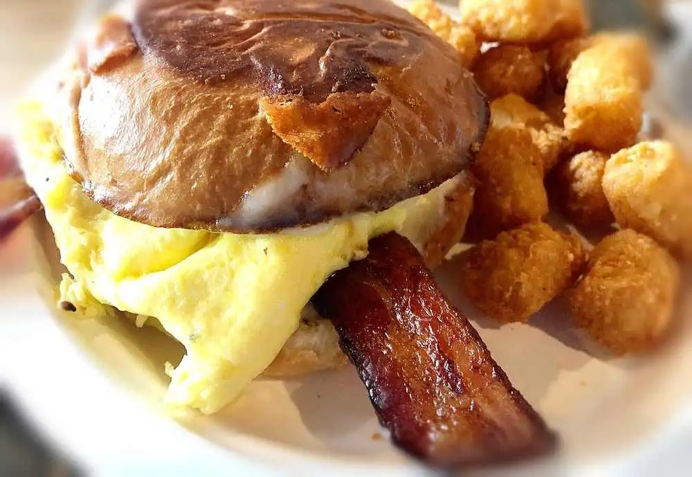 Graze 1910, breakfast restaurants in Tampa Bay Florida