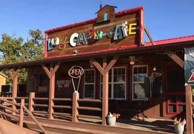 Finding the 10 Best Breakfast Spots in Branson, Missouri - (With Photos)