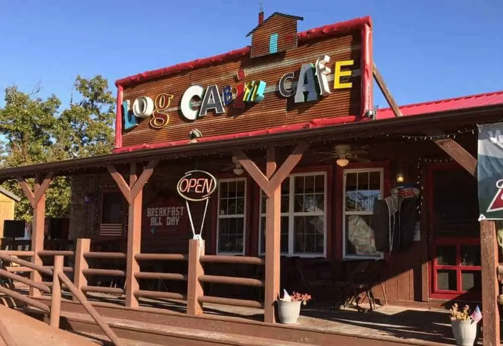 Log Cabin Cafe, cool breakfast spots in Branson, MO