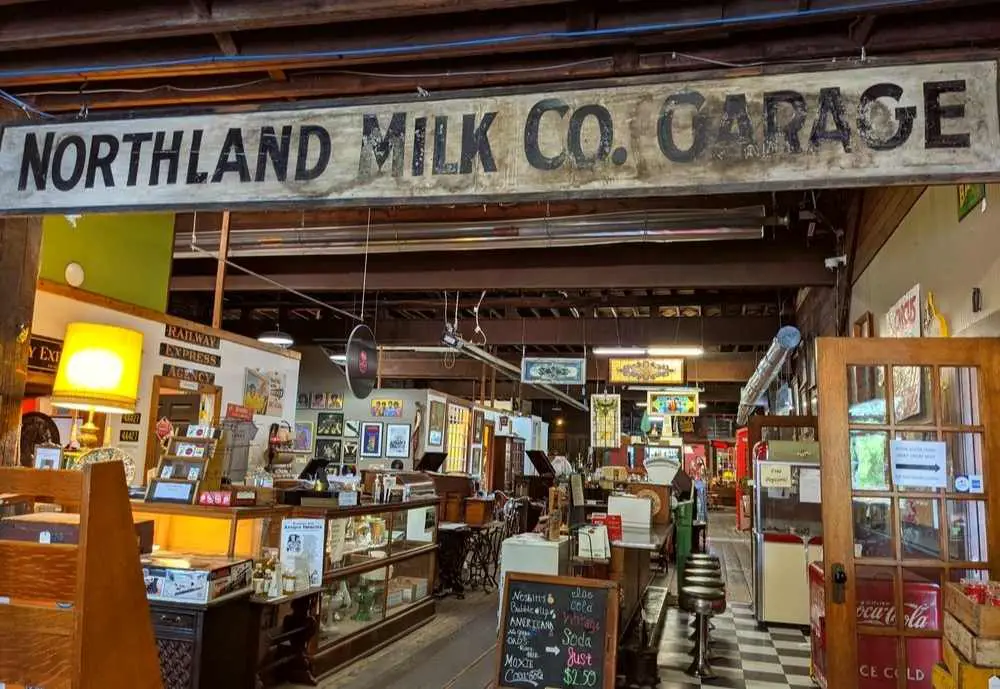 Railroad Bill's Dining Car, breakfast spots in Des Moines, IA