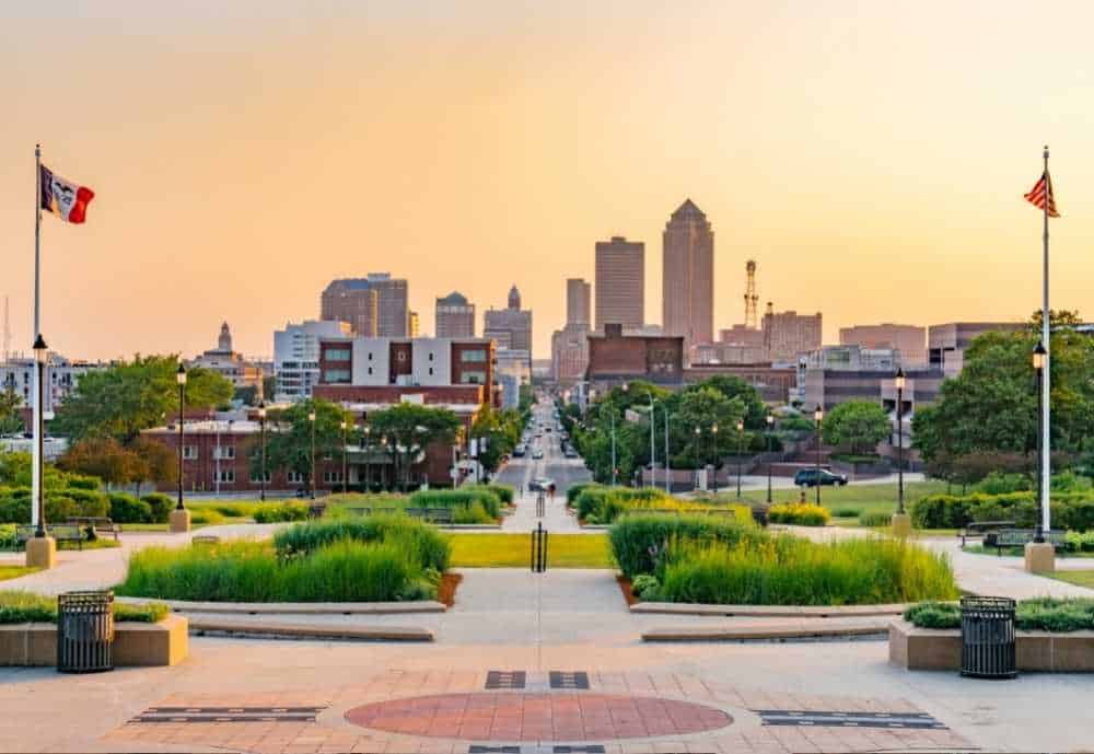 Beautiful Skyline of Des Moines, Iowa, the best things to do in Iowa