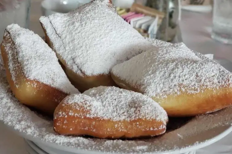 best breakfast spots in savannah georgia