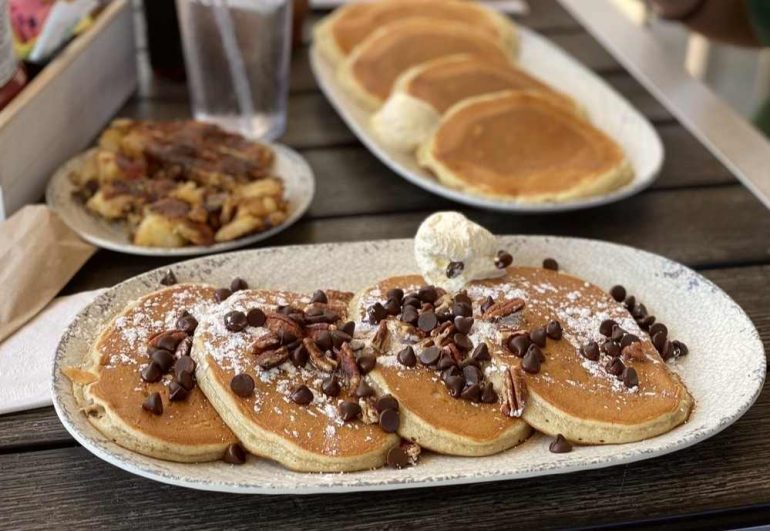 10 of The Best Breakfast Spots Downtown Nashville - 2024