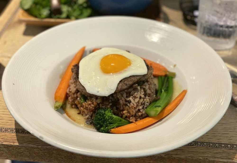 Heavenly Island Lifestyle, best breakfast spots in Waikiki, HI