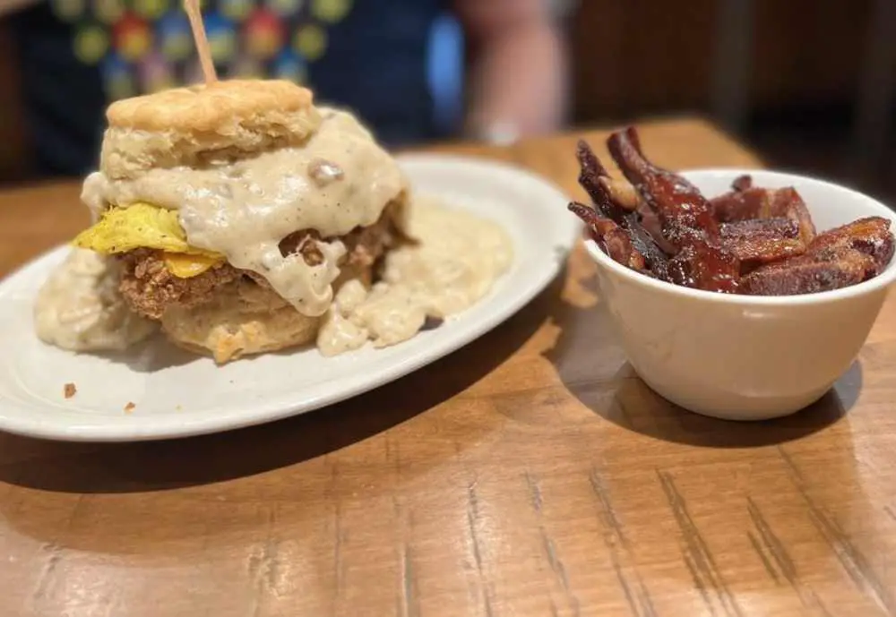 Maple Street Biscuit Company, best breakfast in Savannah Georgia