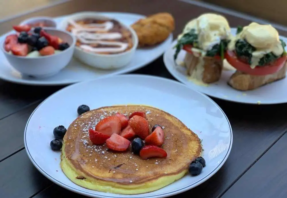The Breakfast Bar, best breakfast places in Long Beach, California