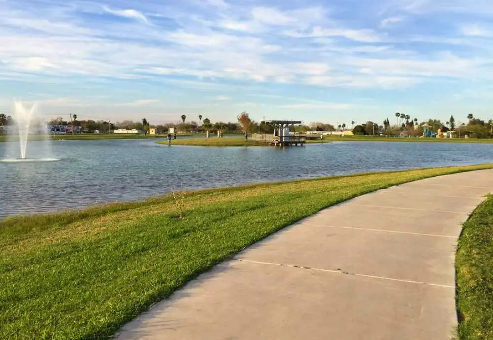 Town Lake at Fireman's Park, fun things to do in McAllen this weekend