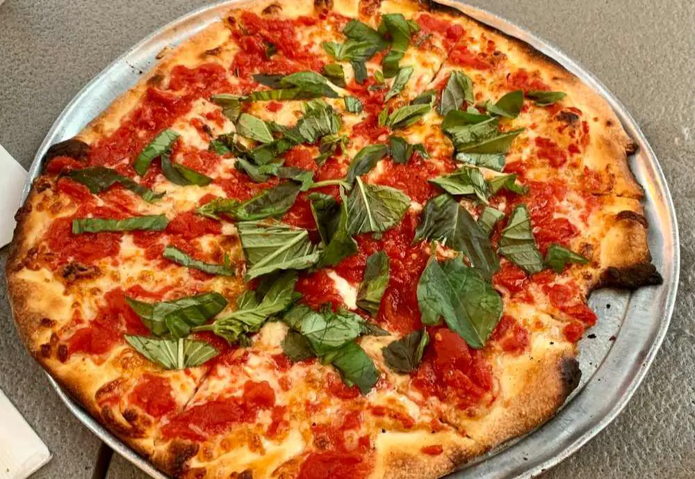 De Lorenzo’s Tomato Pies, best pizza in robbinsville, new jersey
