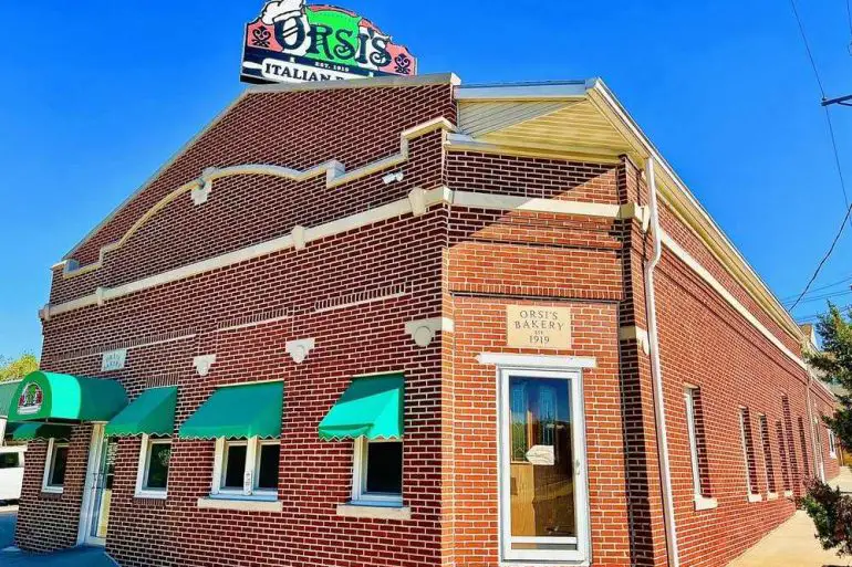 ORsi's Best pizza places in Omaha