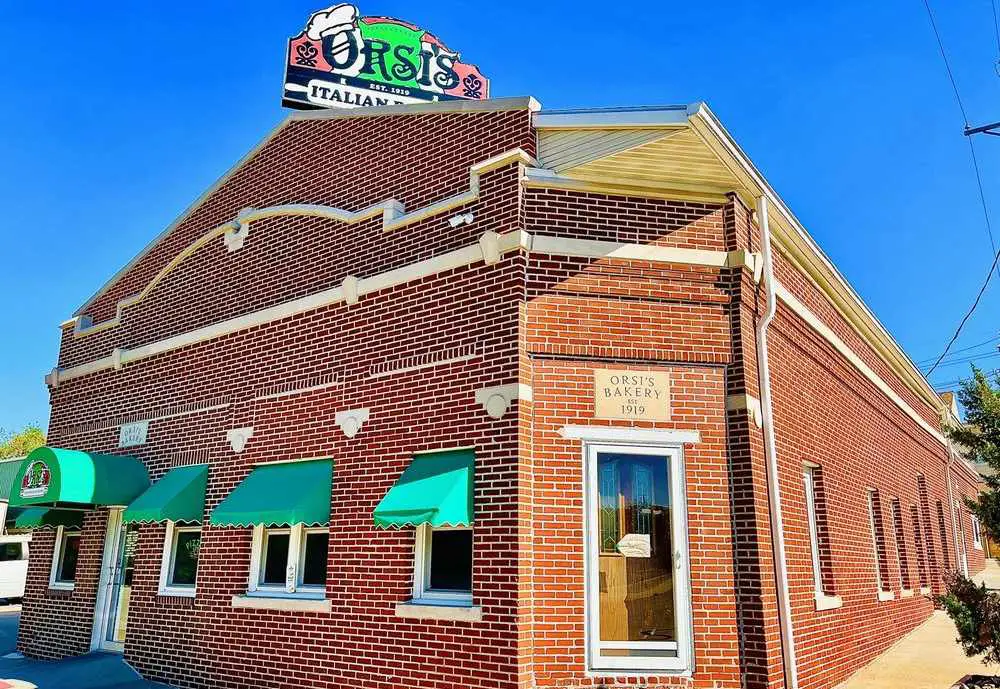 Orsi’s Italian Bakery & Pizzeria, best pizza spots in Omaha, NE