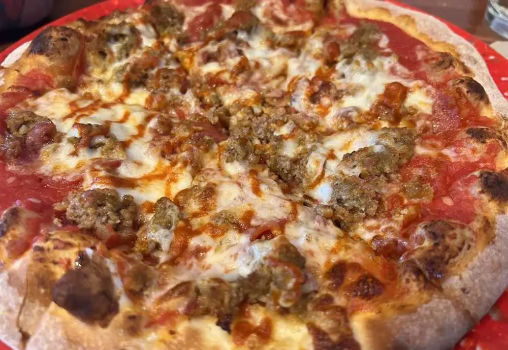 Smokin’ Oak Wood-Fired Pizza, best pizza restaurants in omaha nebraska