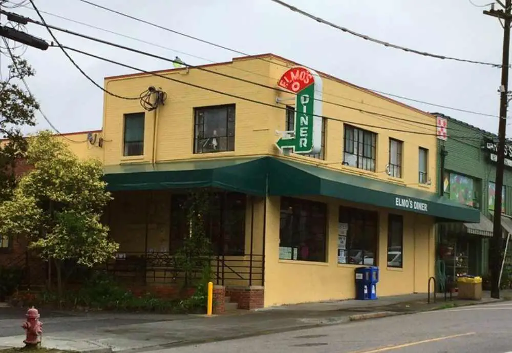 Elmo's Diner, best breakfast spots in Durham, NC