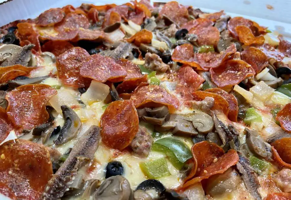 Zaffiro's Pizza, best pizza spots in Milwaukee, WI