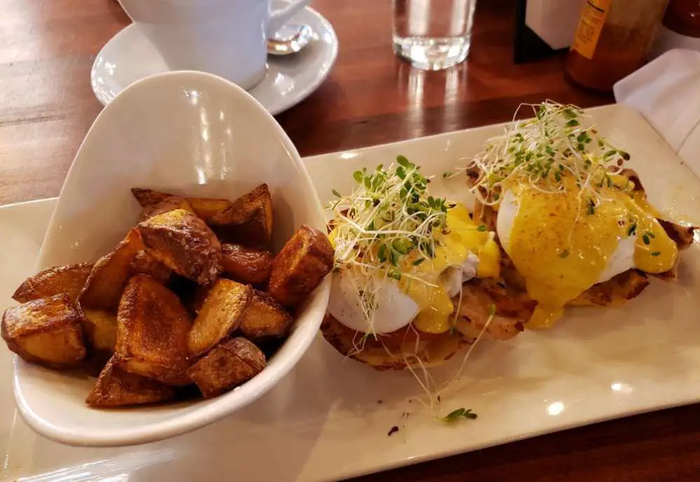 Grove Eggs Benedict at Grove Brunch Cafe in El Paso Texas, best breakfast spots in El Paso