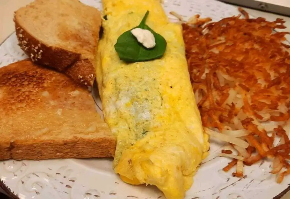 breakfast burrito at Huntley's Place in Virginia Beach