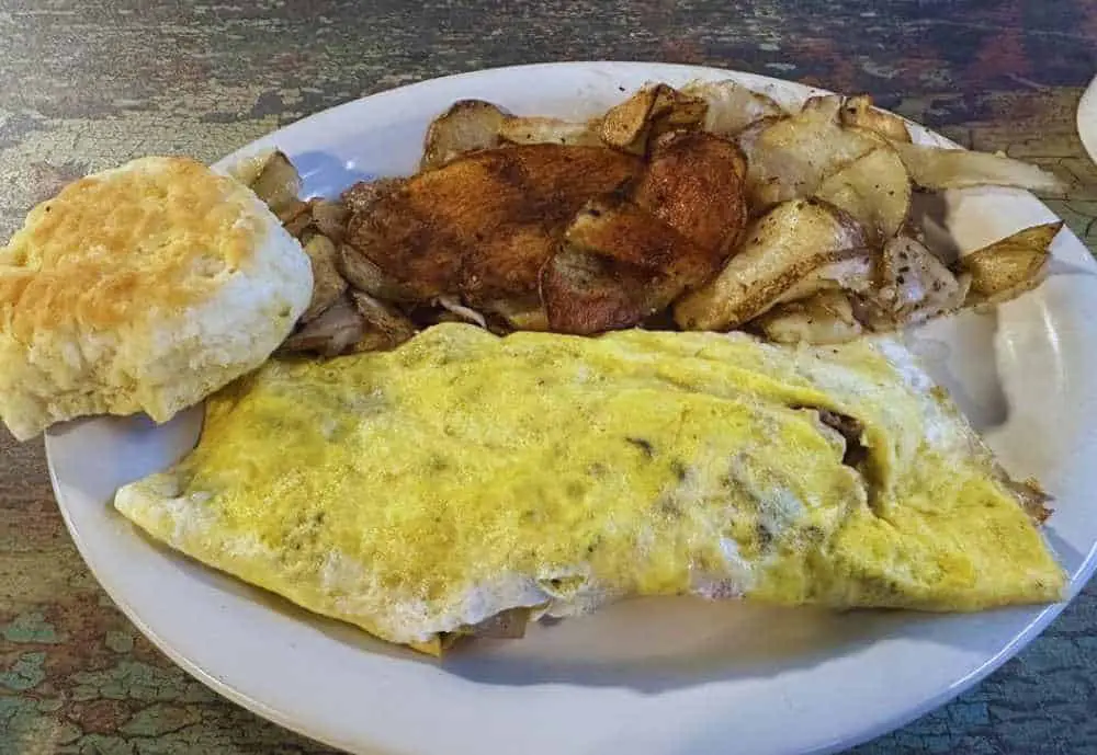 western omelet at Woodchuck's Cafe in Tallahassee, FL