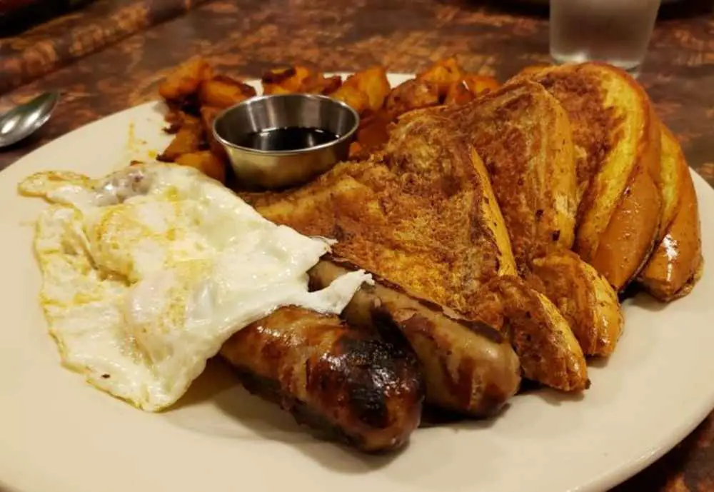 french toast breakfast at Betty's in Buffalo, New York