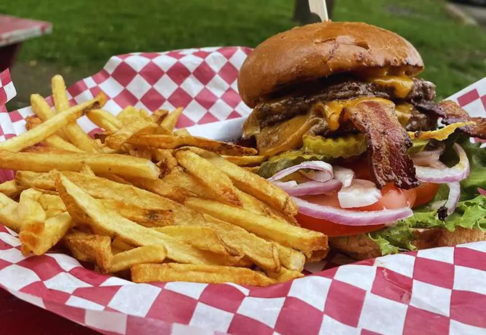 A HUGE burger at Hangry in Spokane Washngton