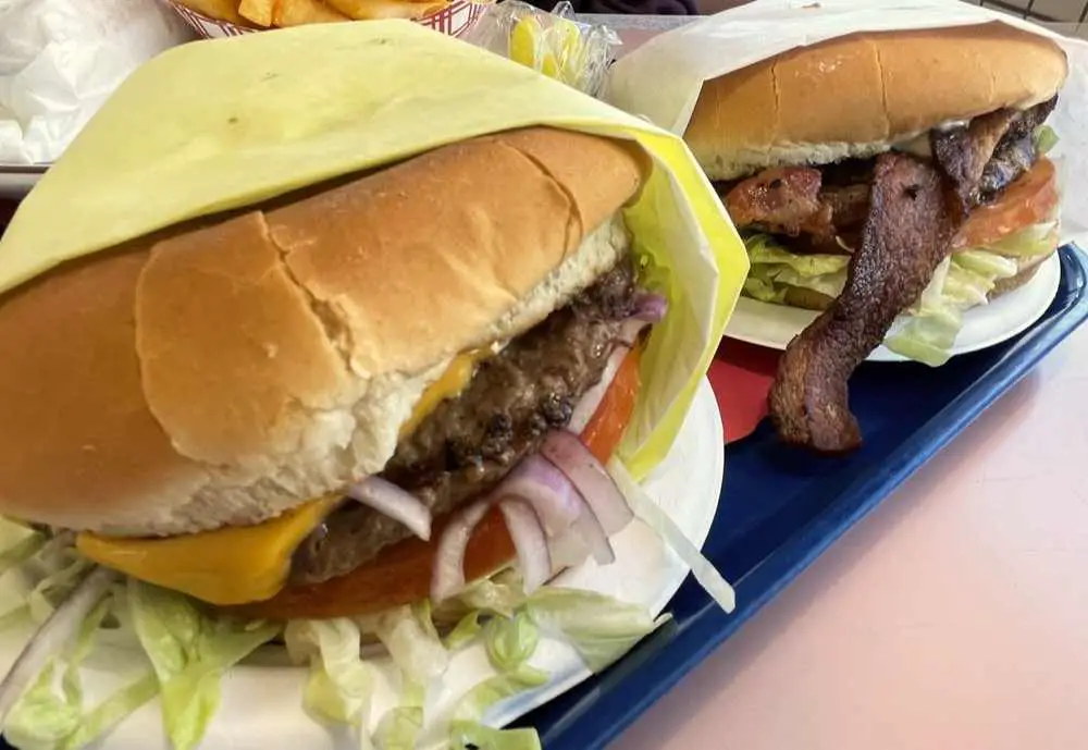 Burgers at Louis Burger III in Long Beach California